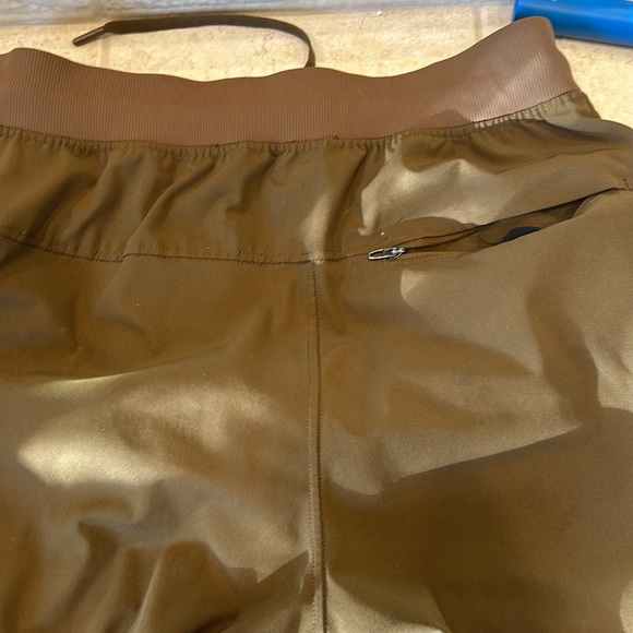 Lululemon ABC wrap stream - Picture 2 of 5